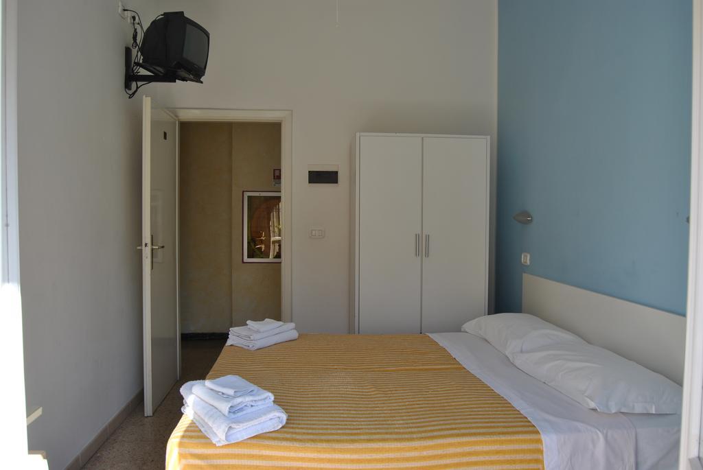 Le Aromatiche B&B Viserbella di Rimini Extérieur photo